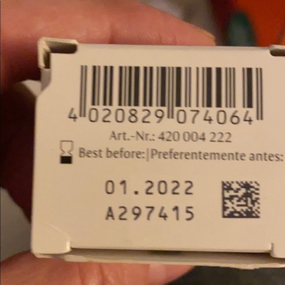 Dr.Hauschka Regenerating Cream Intensive - Picture 3 of 5